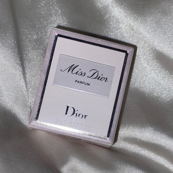 Dior Miss Dior Parfum in Elegant White Box
